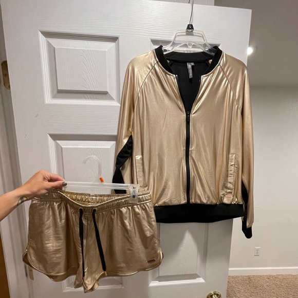 Sweaty Betty Light Speed Set - Picture 4 of 6